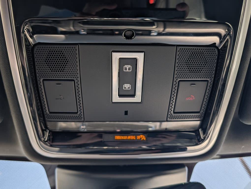 Thumbnail: 2021 Land Rover Range Rover Sport - 24