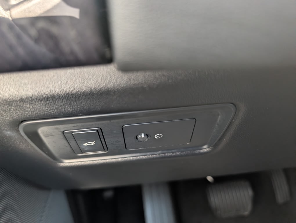 Thumbnail: 2021 Land Rover Range Rover Sport - 25