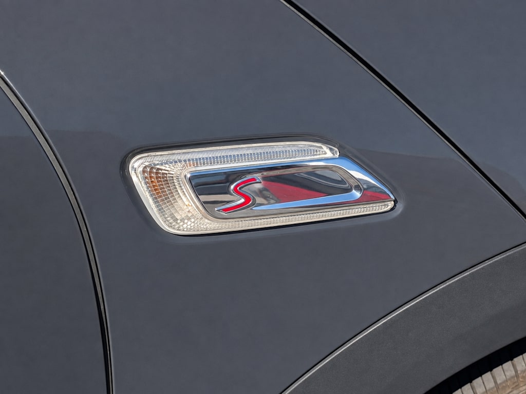 Thumbnail: 2016 MINI Cooper Clubman - 9
