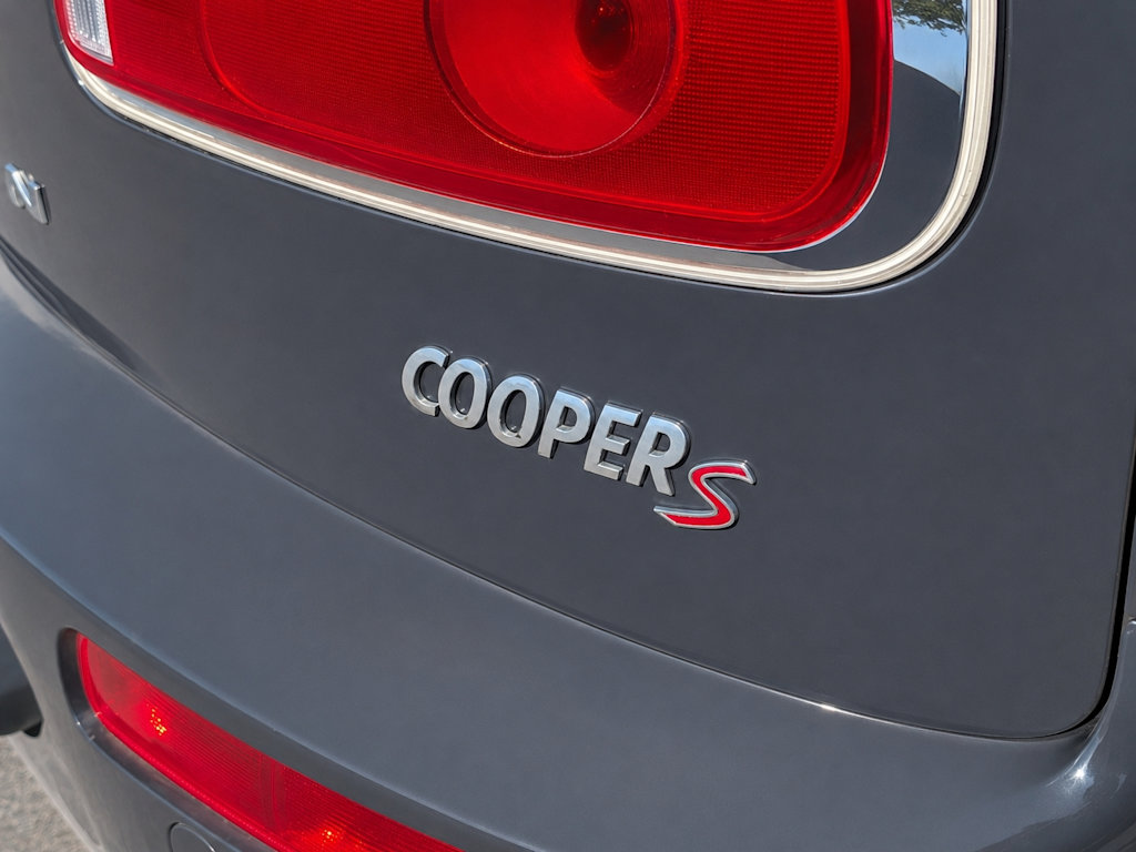 Thumbnail: 2016 MINI Cooper Clubman - 11