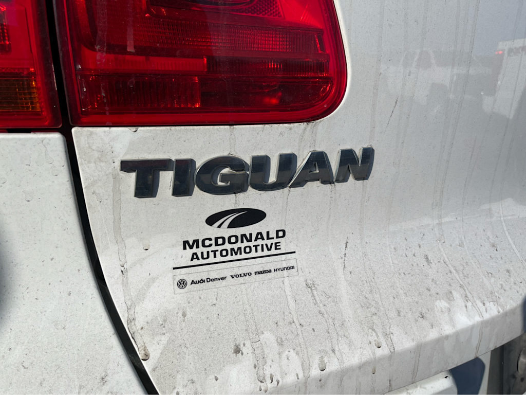 Thumbnail: 2017 Volkswagen Tiguan - 10