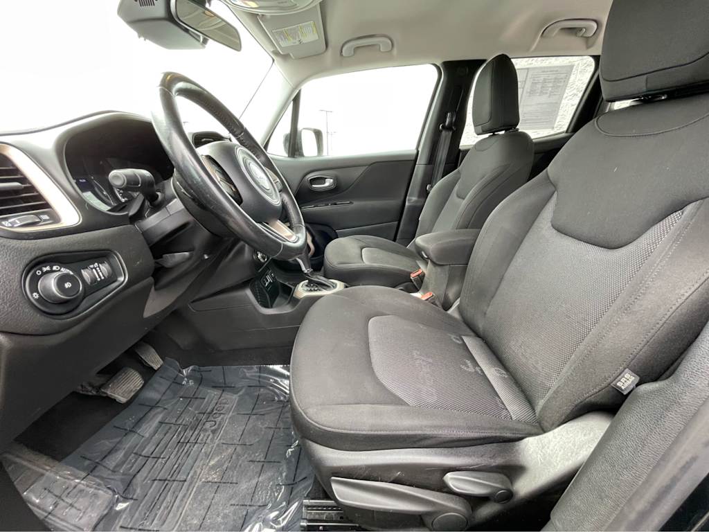 2017 Jeep Renegade Latitude 11