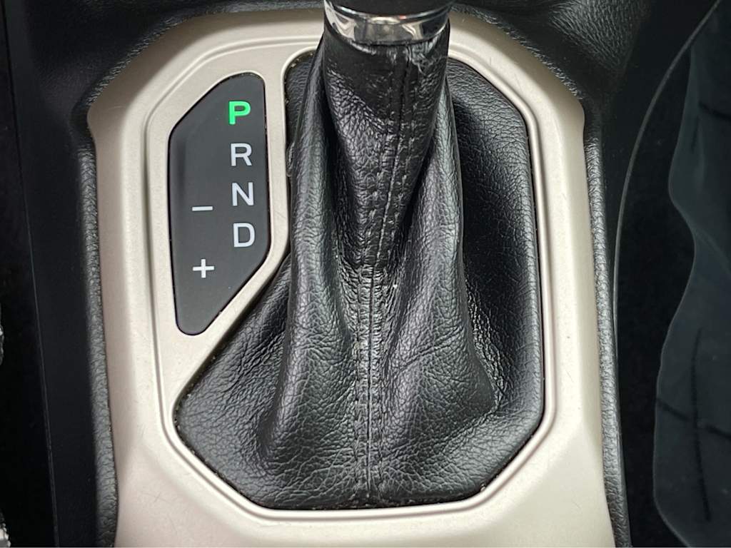 2017 Jeep Renegade Latitude 16