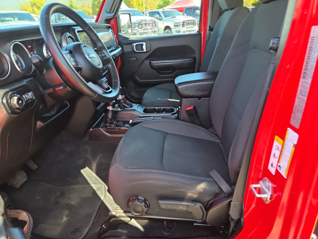 Thumbnail: 2019 Jeep Wrangler - 10