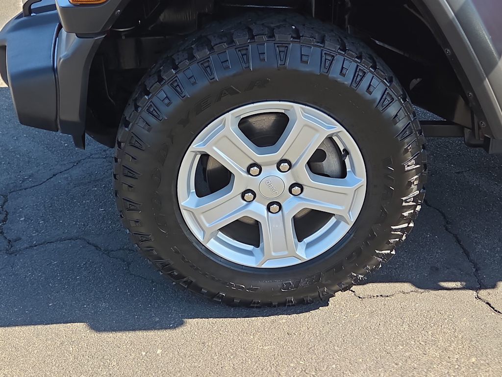 Thumbnail: 2019 Jeep Wrangler - 7