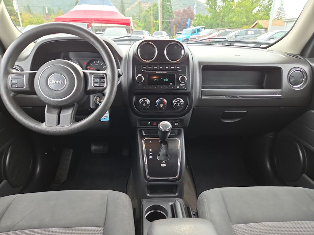 Thumbnail: 2013 Jeep Patriot - 10