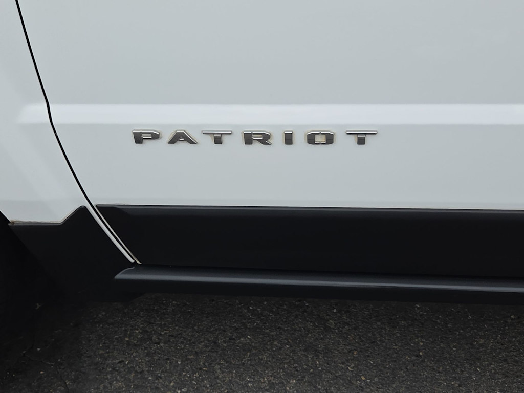 Thumbnail: 2013 Jeep Patriot - 7