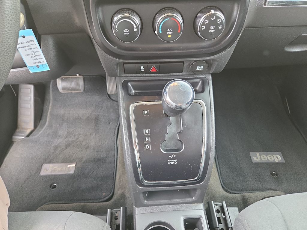 Thumbnail: 2013 Jeep Patriot - 15