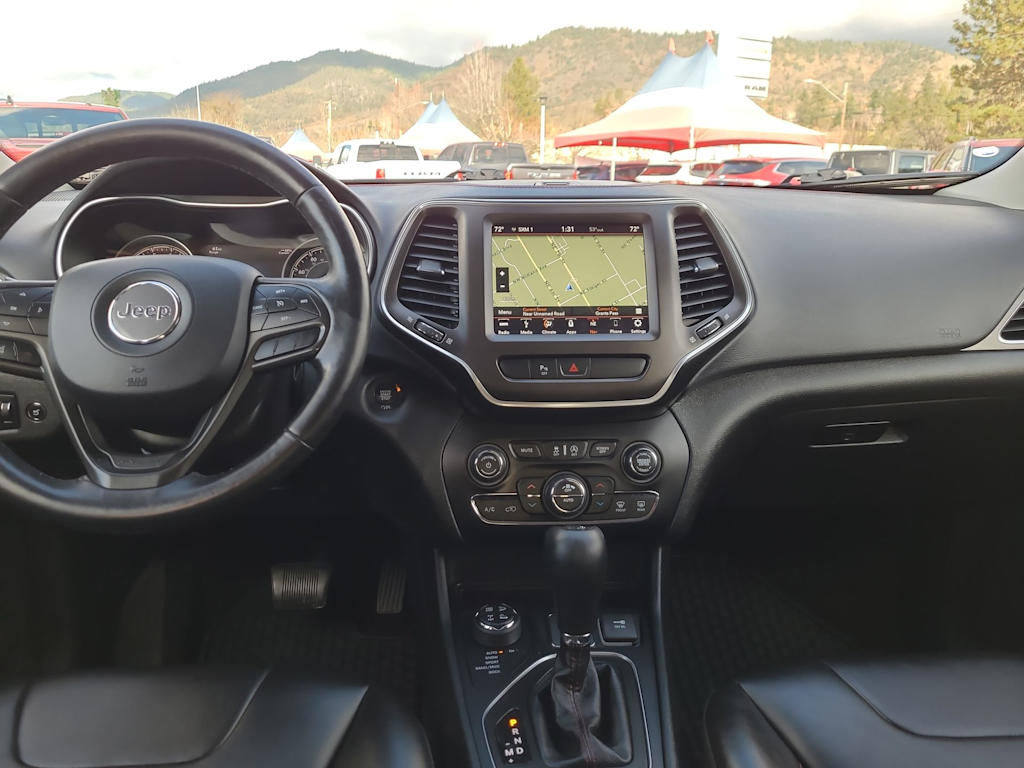 Thumbnail: 2019 Jeep Cherokee - 8