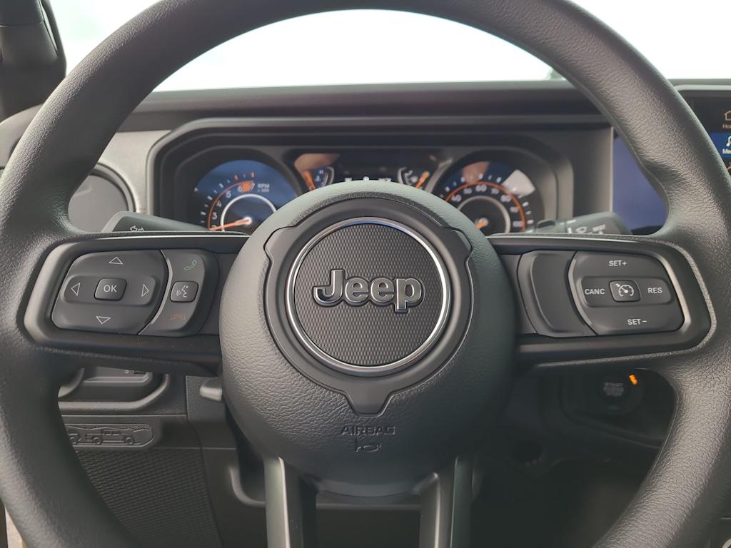 Thumbnail: 2026 Jeep Wrangler - 14