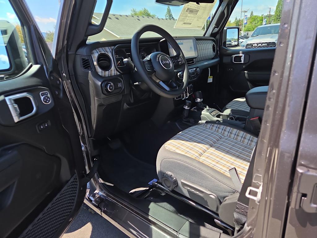 Thumbnail: 2026 Jeep Wrangler - 25