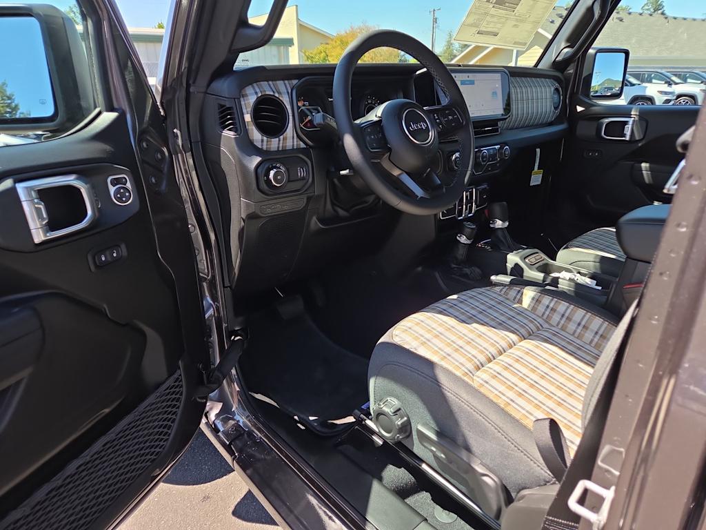 Thumbnail: 2026 Jeep Wrangler - 10