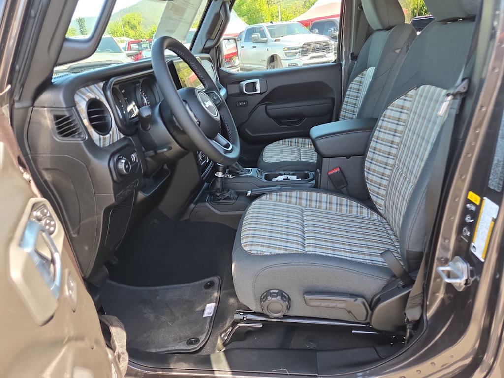 Thumbnail: 2026 Jeep Wrangler - 11