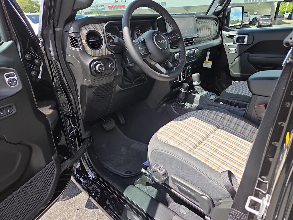 Thumbnail: 2026 Jeep Wrangler - 13