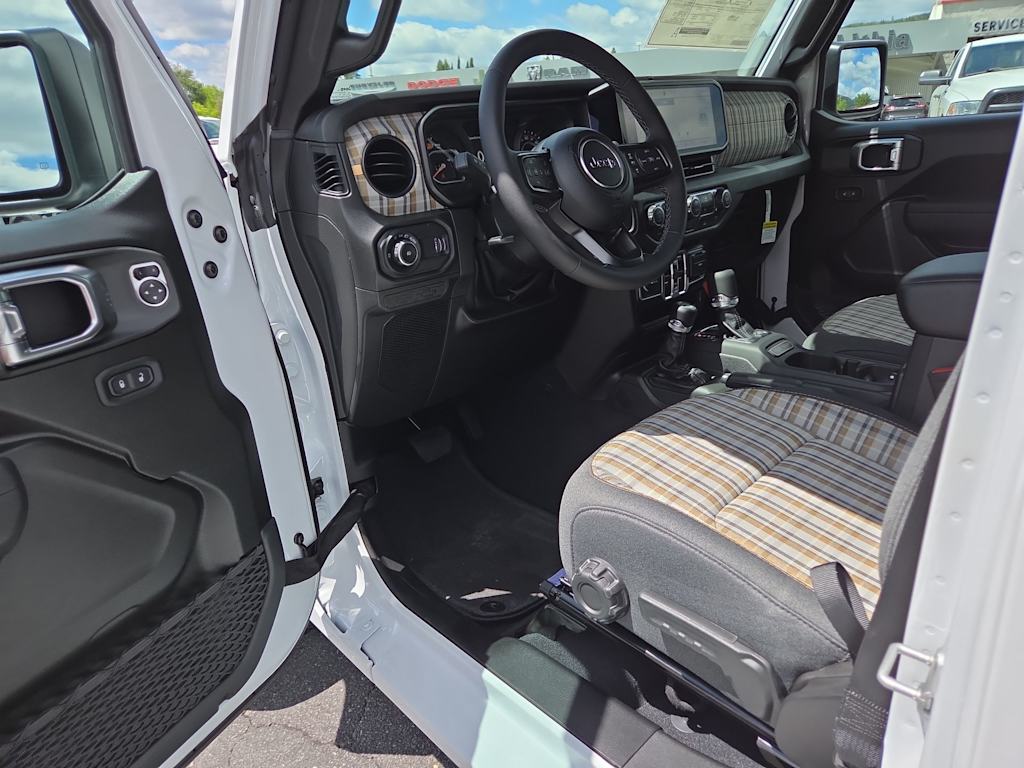 Thumbnail: 2026 Jeep Wrangler - 2