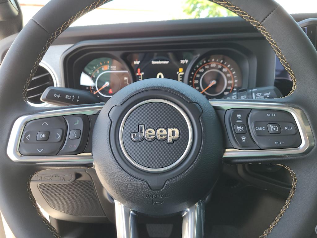 Thumbnail: 2024 Jeep Wrangler - 29