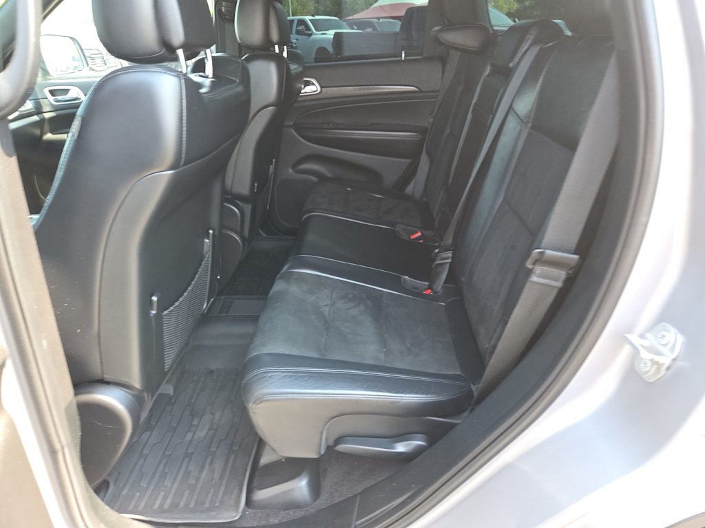 Thumbnail: 2018 Jeep Grand Cherokee - 28