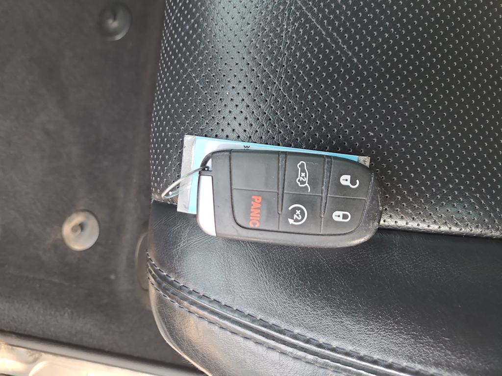 Thumbnail: 2020 Jeep Grand Cherokee - 29