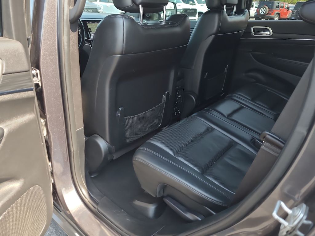 Thumbnail: 2020 Jeep Grand Cherokee - 12