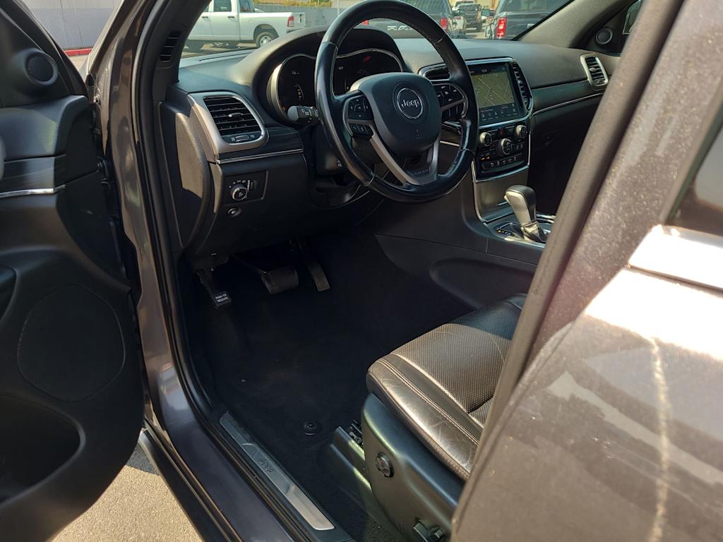 Thumbnail: 2020 Jeep Grand Cherokee - 10