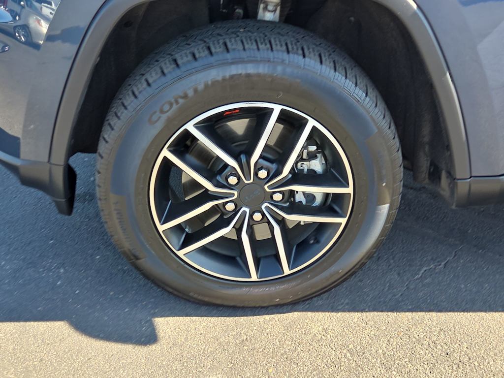 Thumbnail: 2019 Jeep Grand Cherokee - 8