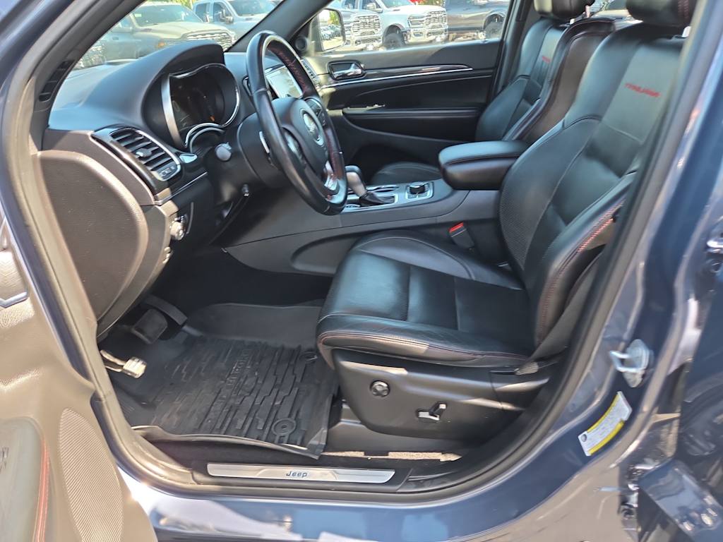 Thumbnail: 2019 Jeep Grand Cherokee - 11