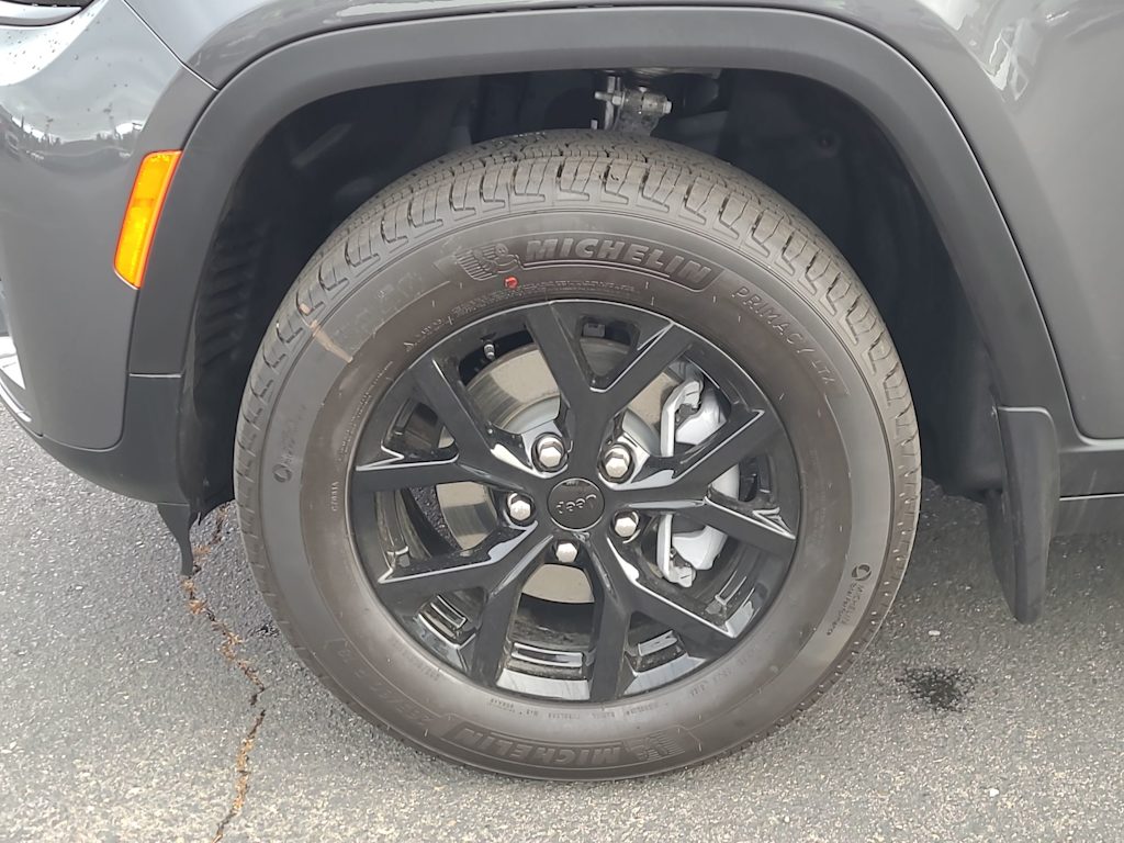Thumbnail: 2026 Jeep Grand Cherokee - 8