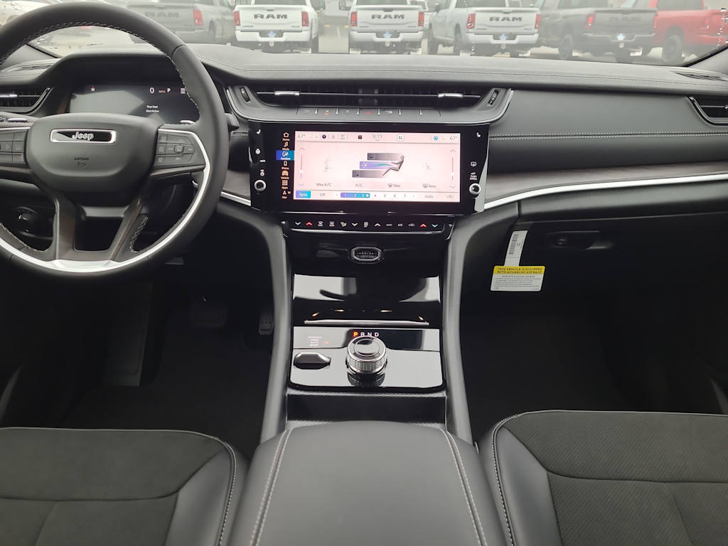 Thumbnail: 2026 Jeep Grand Cherokee - 10