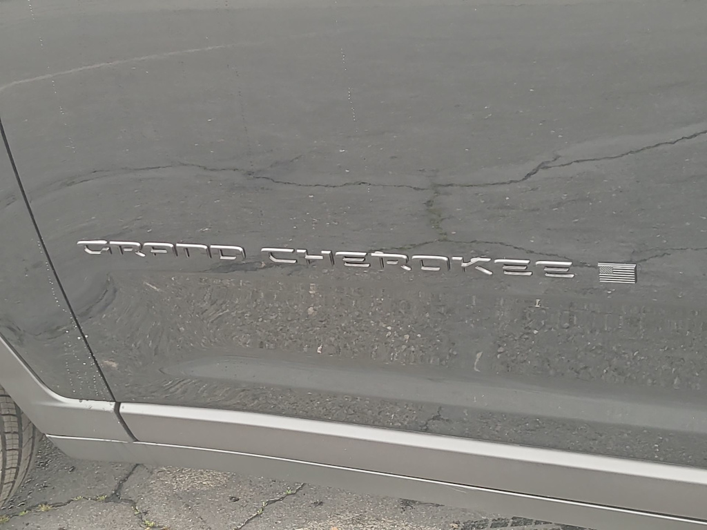 Thumbnail: 2026 Jeep Grand Cherokee - 7