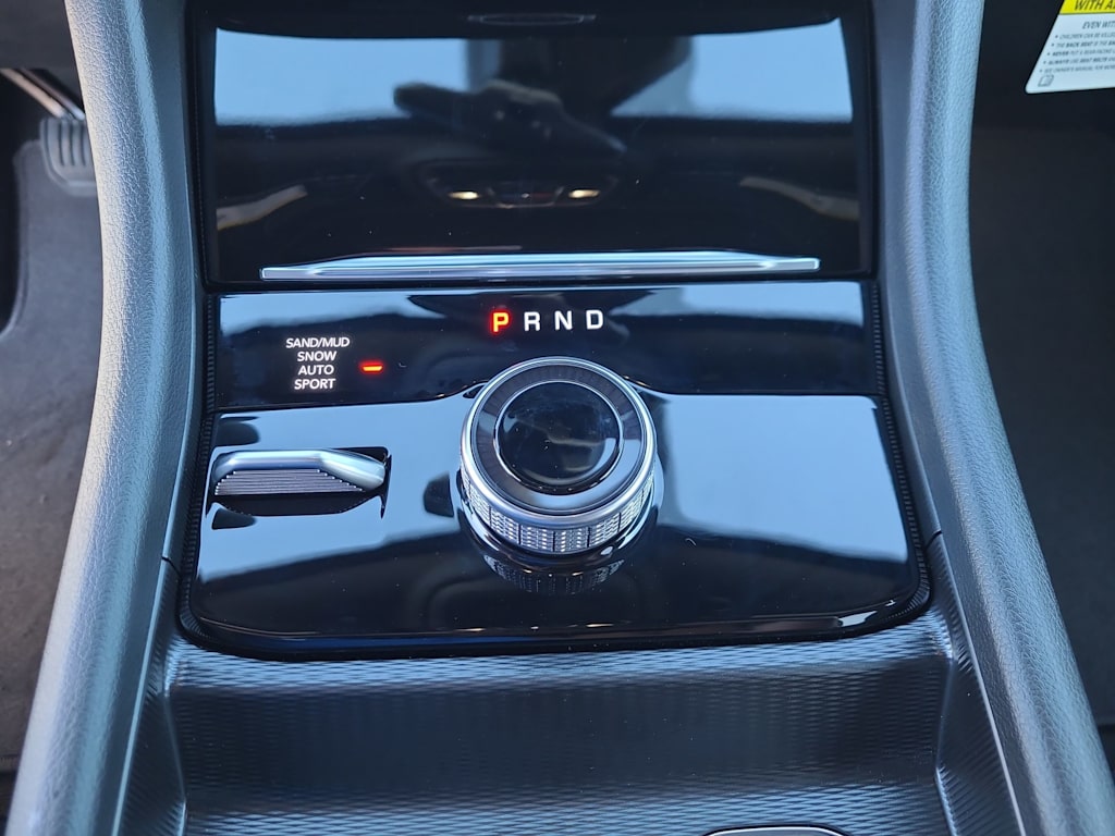 Thumbnail: 2026 Jeep Grand Cherokee - 29