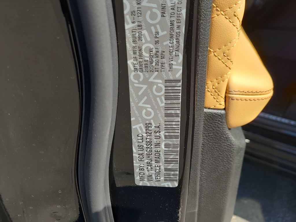 Thumbnail: 2025 Jeep Grand Cherokee - 18