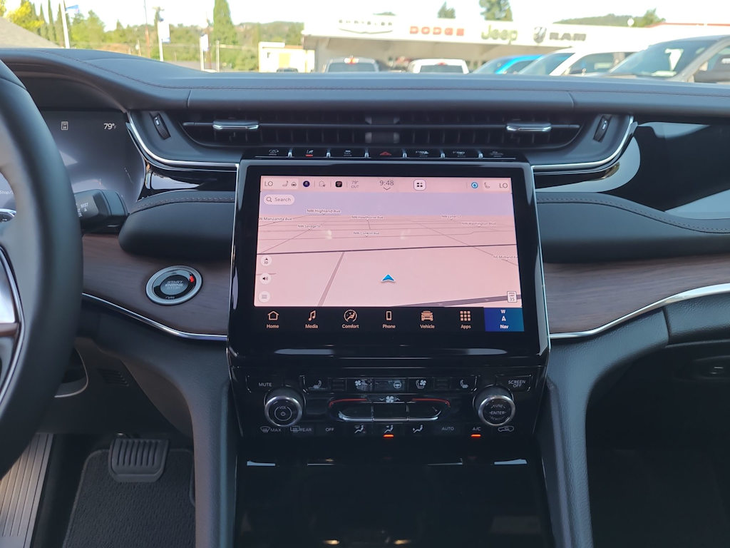 Thumbnail: 2025 Jeep Grand Cherokee - 14