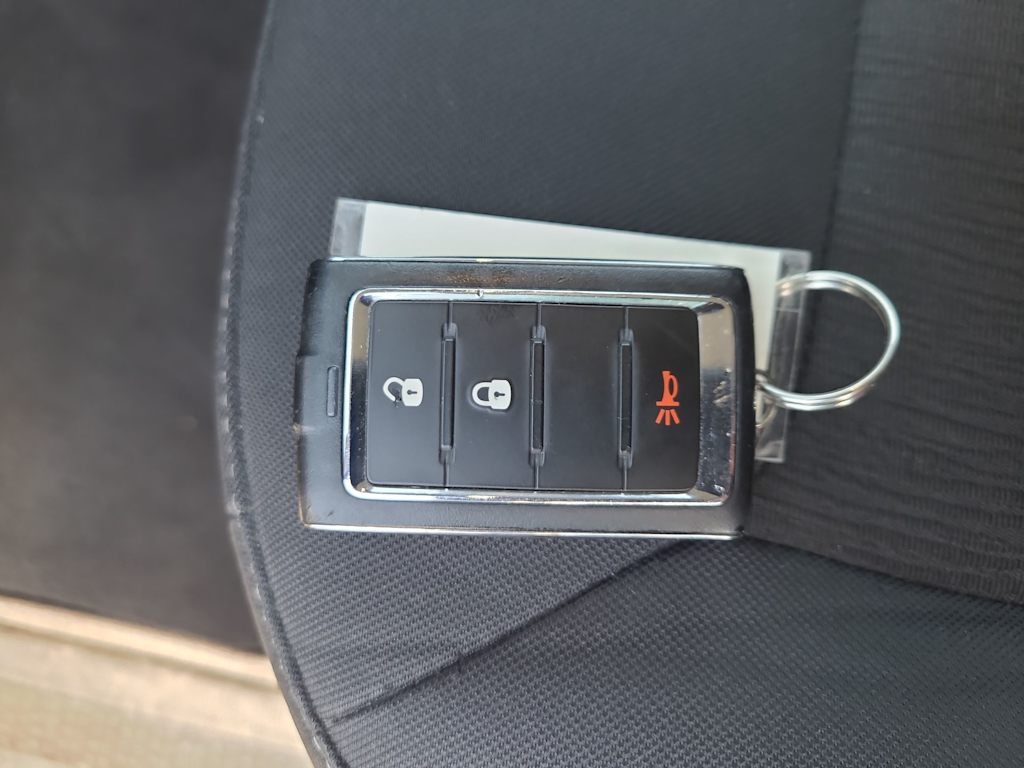 Thumbnail: 2023 Jeep Grand Cherokee L - 29