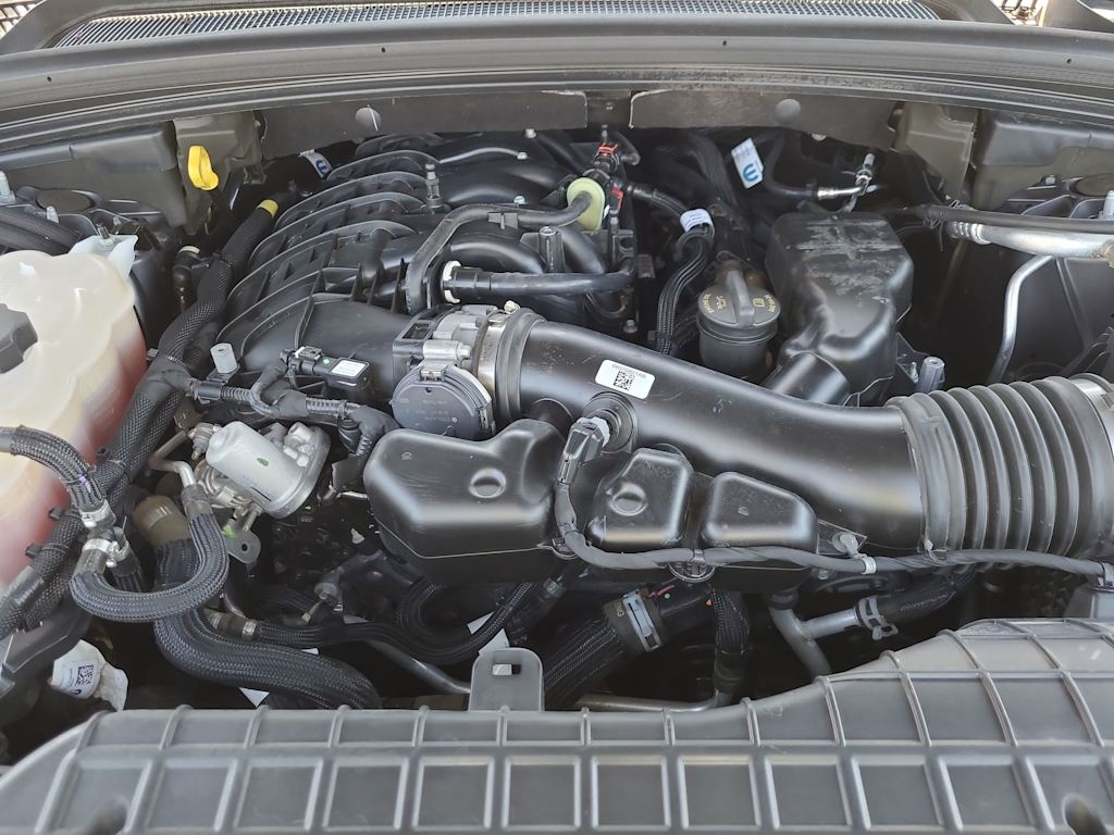 Thumbnail: 2023 Jeep Grand Cherokee L - 9