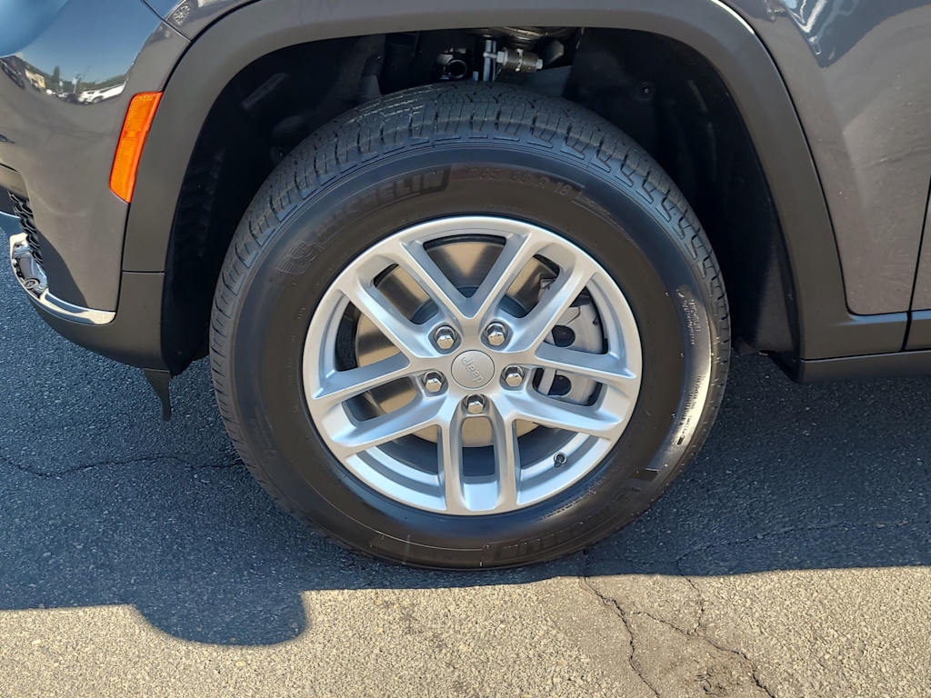 Thumbnail: 2025 Jeep Grand Cherokee L - 8