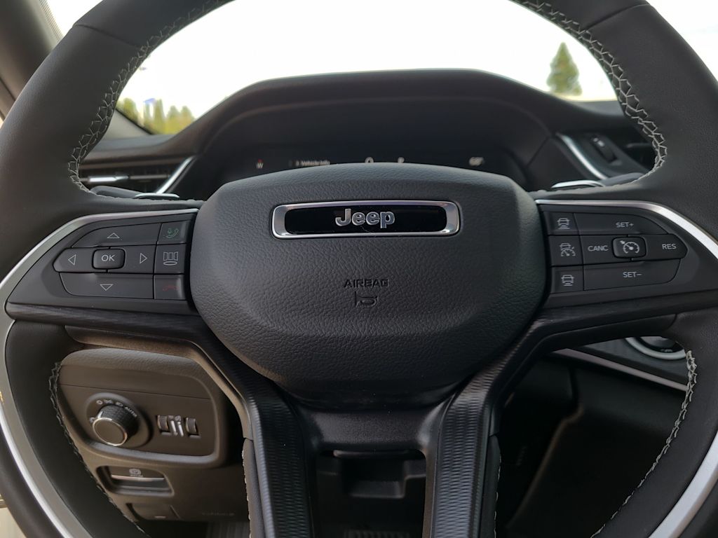 Thumbnail: 2025 Jeep Grand Cherokee L - 27