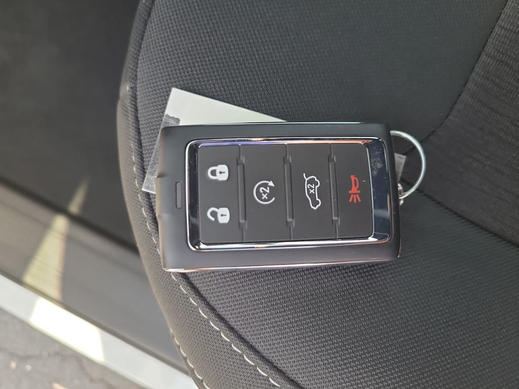 Thumbnail: 2025 Jeep Grand Cherokee L - 29