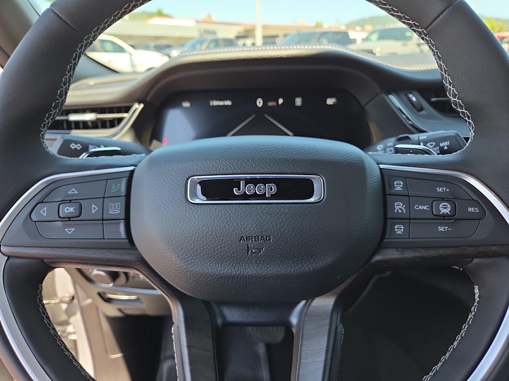 Thumbnail: 2026 Jeep Grand Cherokee L - 28