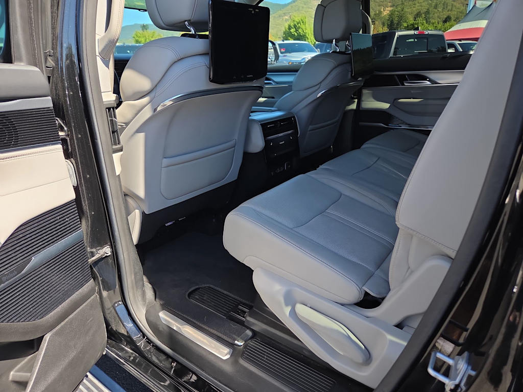 Thumbnail: 2023 Jeep Grand Wagoneer - 11