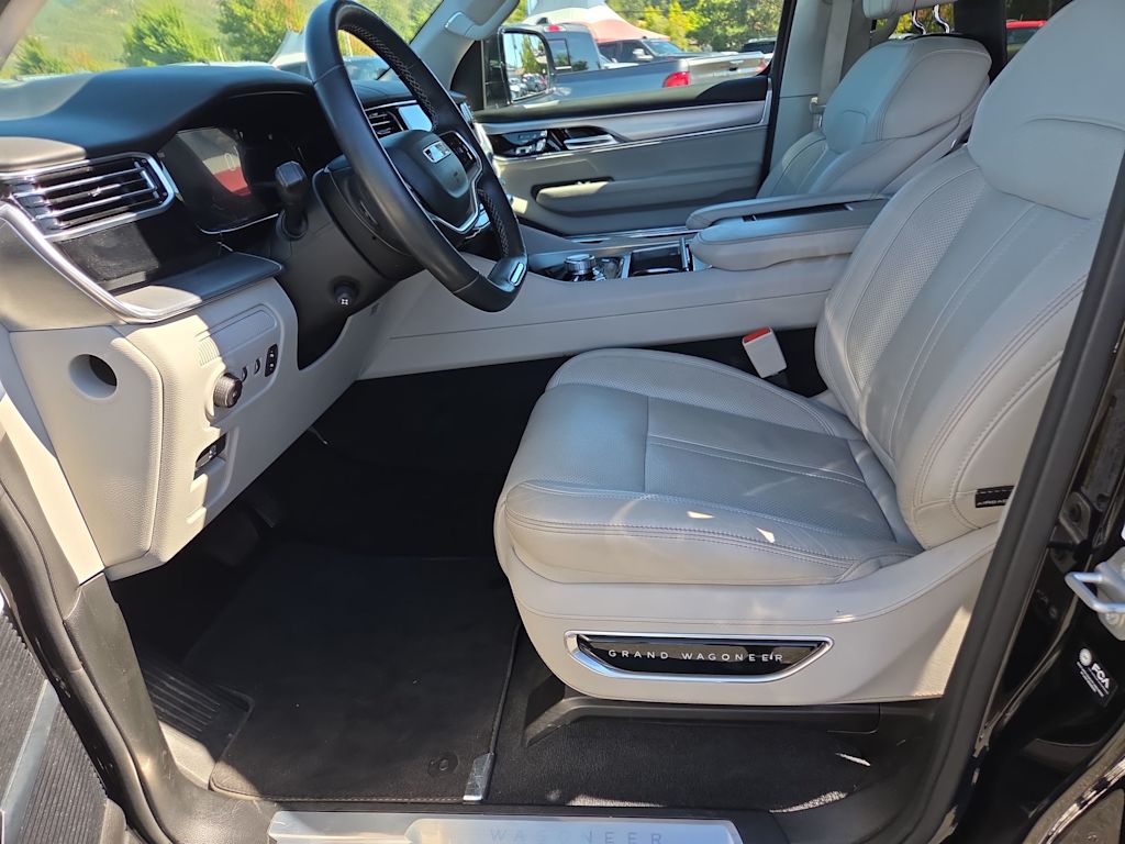 Thumbnail: 2023 Jeep Grand Wagoneer - 9