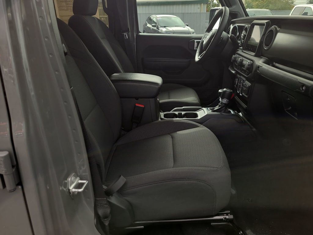 Thumbnail: 2023 Jeep Gladiator - 12