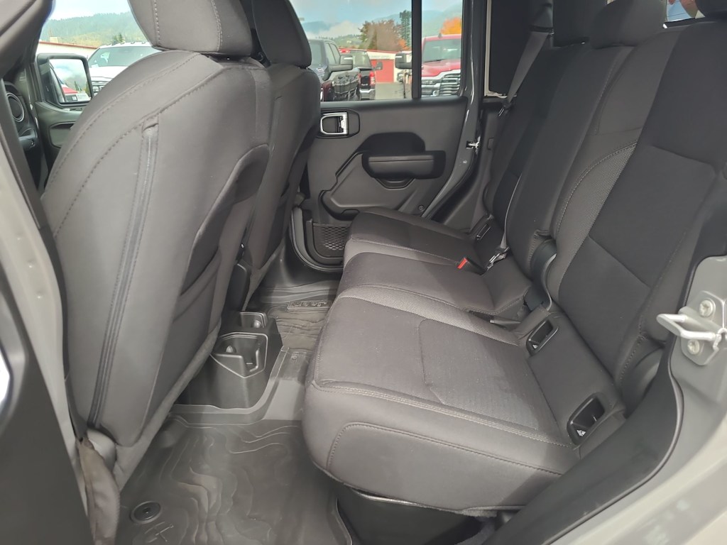 Thumbnail: 2023 Jeep Gladiator - 28