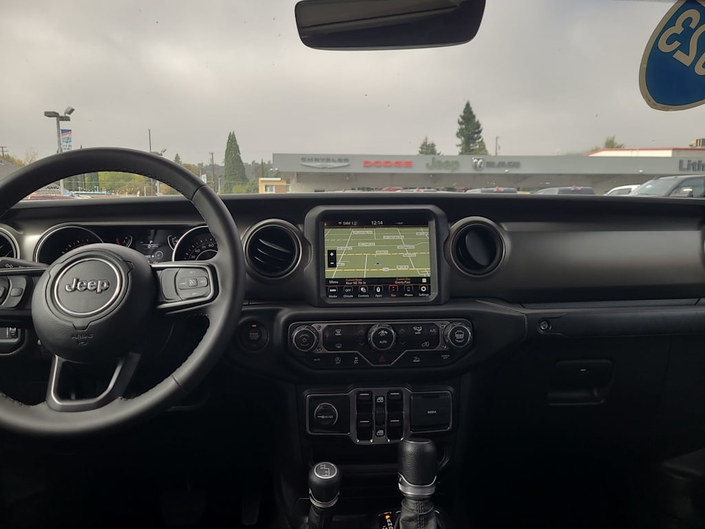 Thumbnail: 2023 Jeep Gladiator - 10