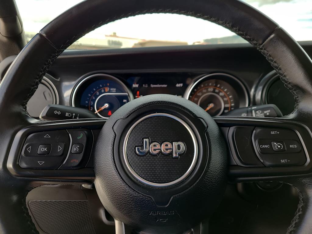 Thumbnail: 2021 Jeep Gladiator - 10