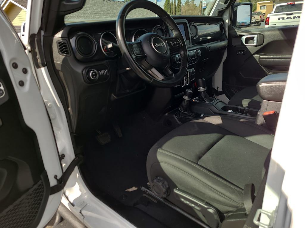 Thumbnail: 2021 Jeep Gladiator - 11