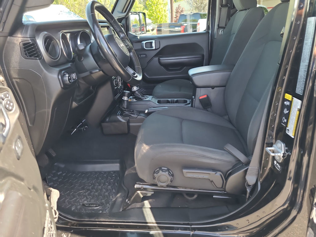 Thumbnail: 2021 Jeep Gladiator - 12