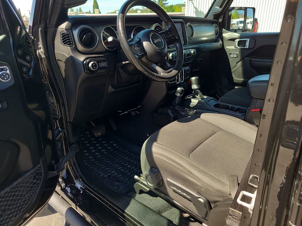 Thumbnail: 2021 Jeep Gladiator - 11