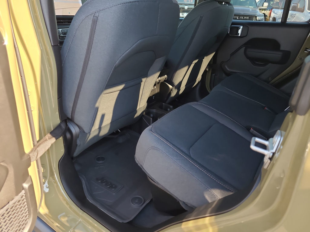 Thumbnail: 2025 Jeep Gladiator - 13