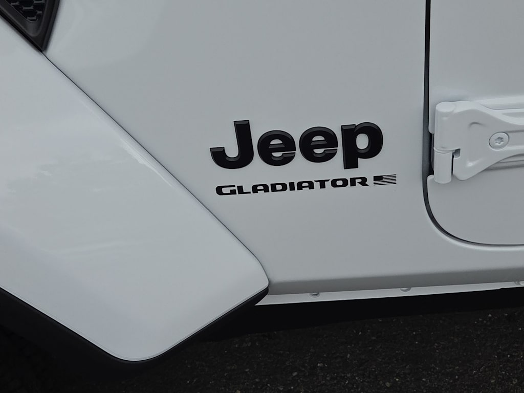 Thumbnail: 2026 Jeep Gladiator - 7