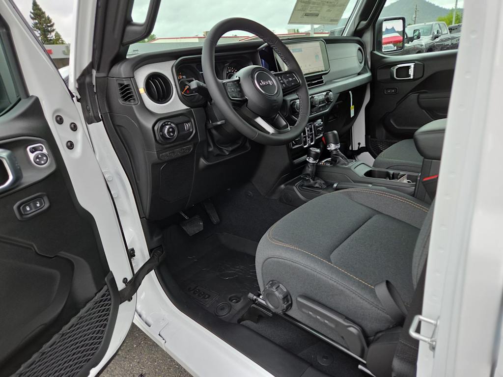 Thumbnail: 2026 Jeep Gladiator - 11